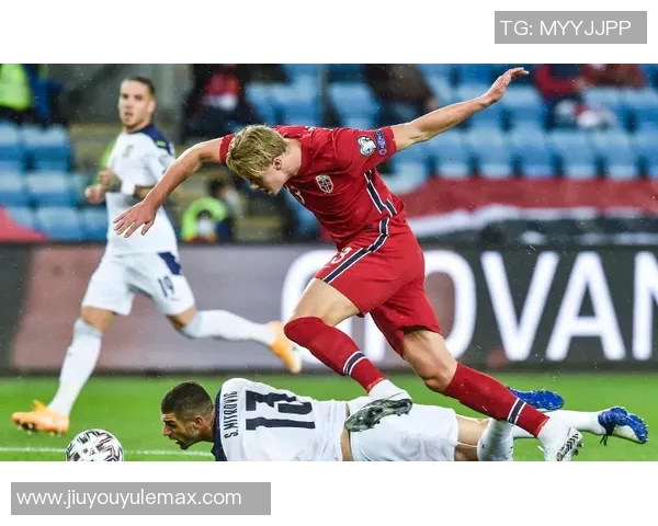 菲利克斯禁区内华丽舞动1对4轻巧挑射完美入网