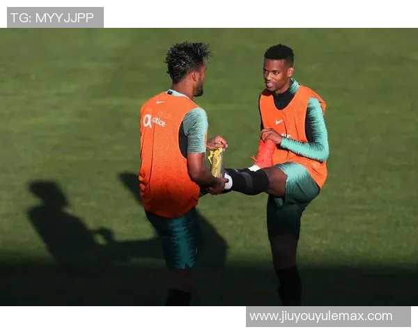 阿斯报道米兰接近1000万报价桑托斯19岁左后卫索萨萨仁车也表达兴趣